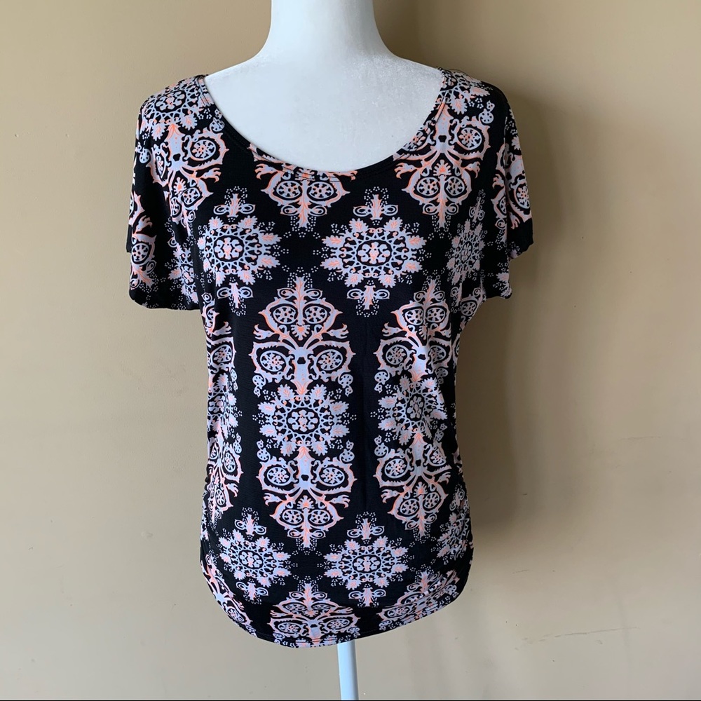Daily Special Large Black Flower Shirt Top
